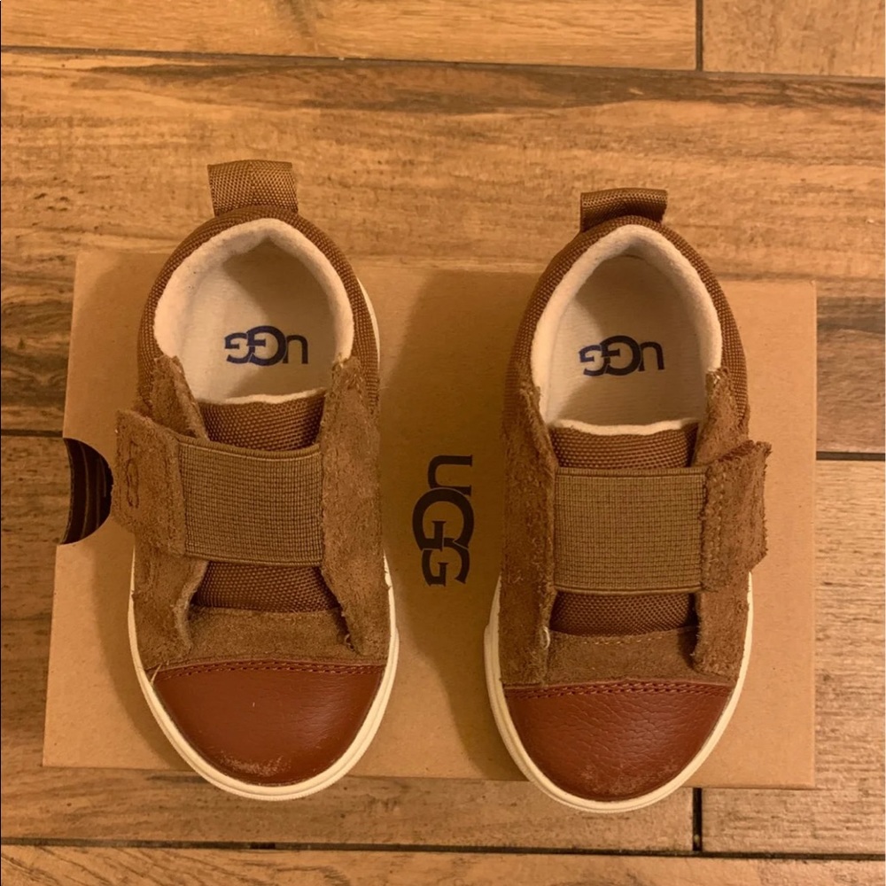 Toddler size 6 UGG sneakers - Picture 4 of 5